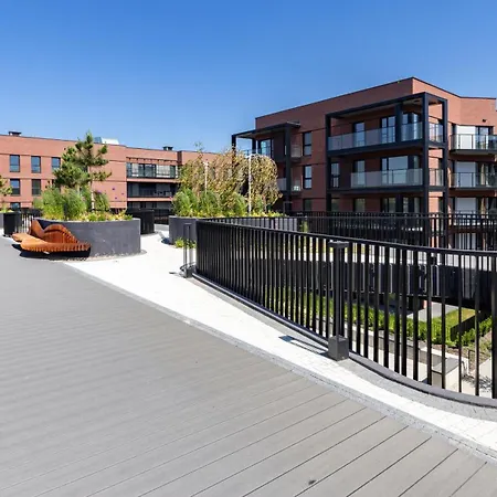 Motlava Bliss - Gym, Sauna & Parking Apartment