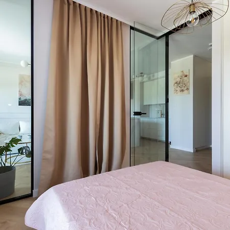 Motlava Bliss - Gym, Sauna & Parking Appartement *